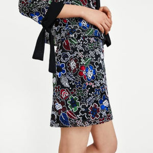 ZARA COLORED LACE SKIRT